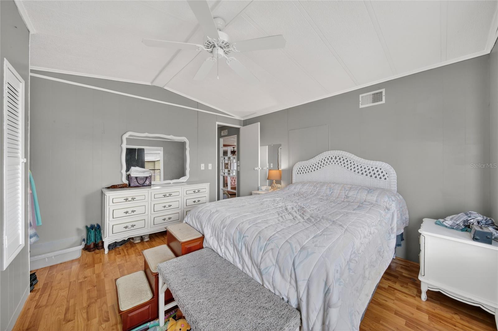 WEST VIEW RIDGE RESORTS INC - Residential