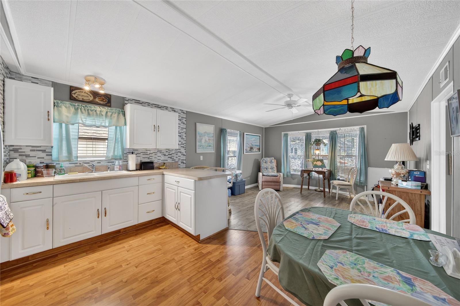 WEST VIEW RIDGE RESORTS INC - Residential