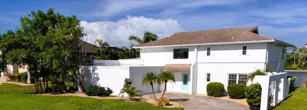 Photo of 175 Colony Point Drive, Punta Gorda, FL 33950 (MLS # C7530693)