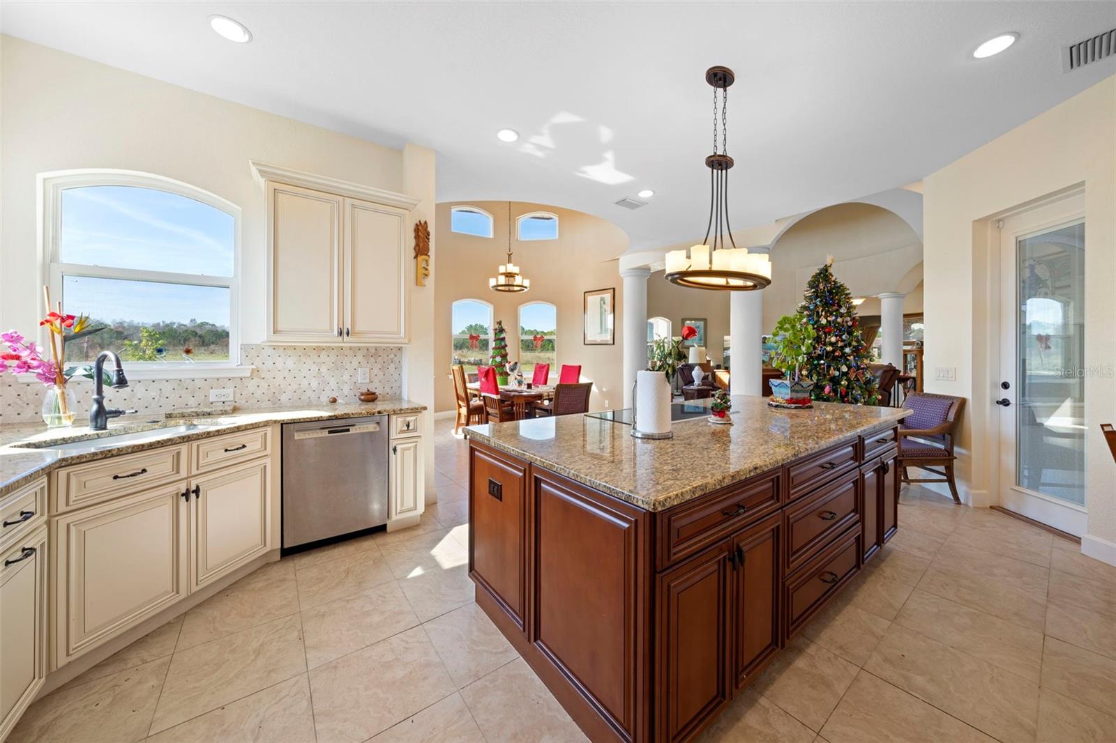 ORLANDO PINES #A-49 UN III - Residential