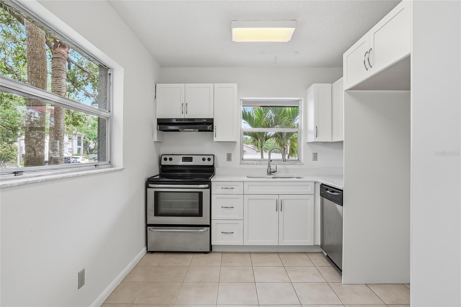 PLAZA VILLAS ONE CONDO - Residential