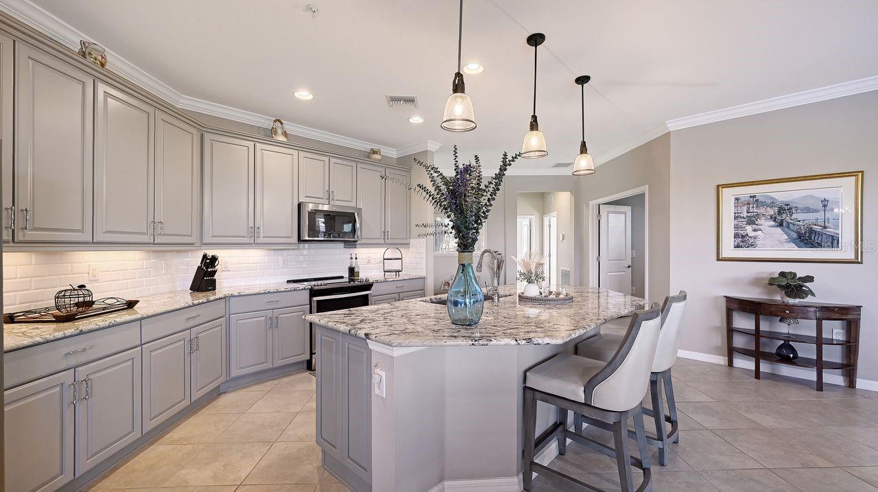 23149 BANBURY WAY 201