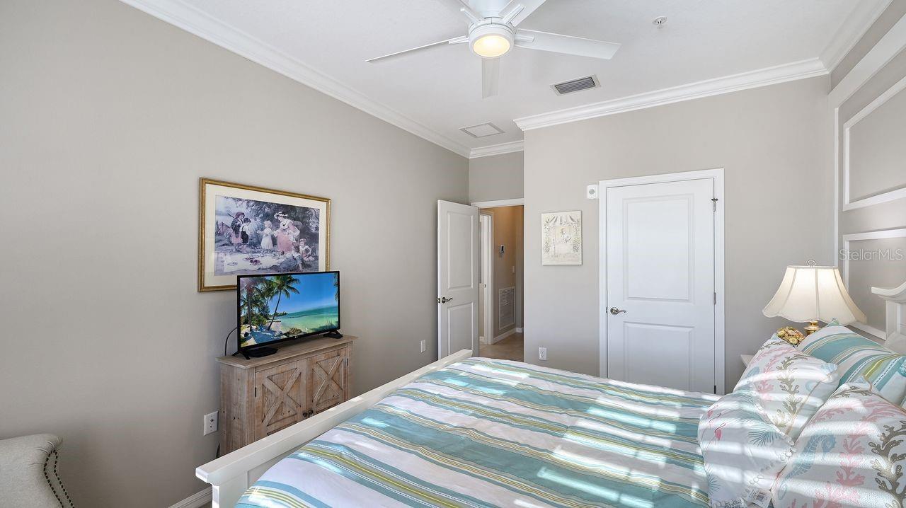 SARASOTA NATIONAL - Residential