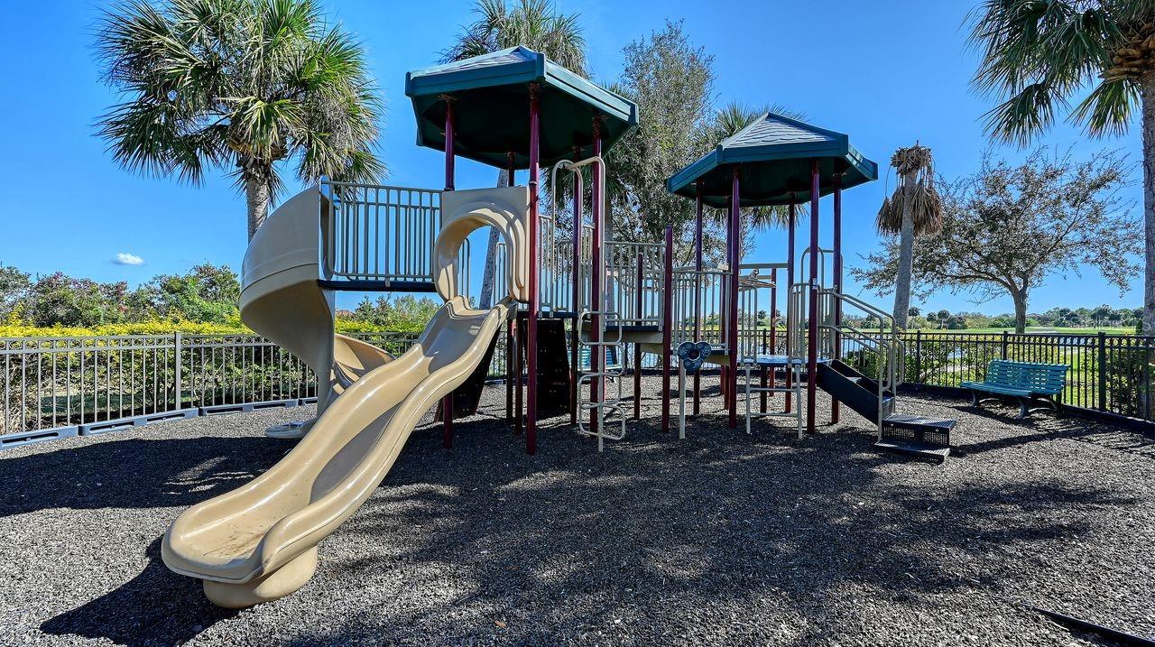 SARASOTA NATIONAL - Residential