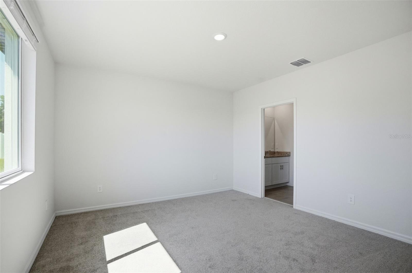 LEYLAND PRESERVE - Residential