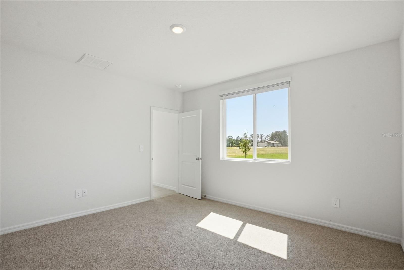 LEYLAND PRESERVE - Residential