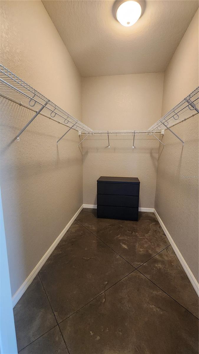 WHISPERING TRAILS PH 02 - Residential Lease