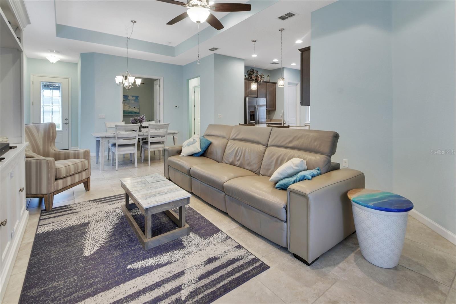 VICTORIA GARDENS - Residential