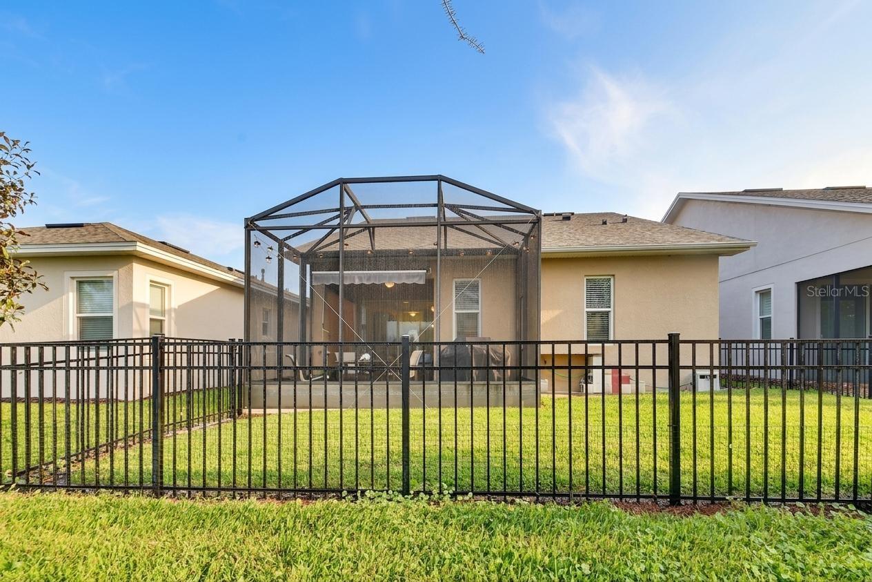 VICTORIA GARDENS - Residential