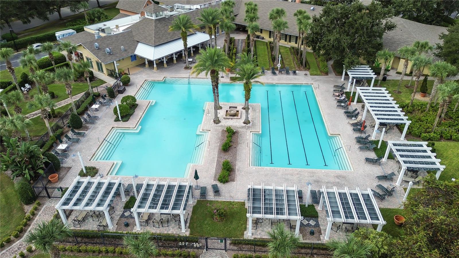 VICTORIA GARDENS - Residential