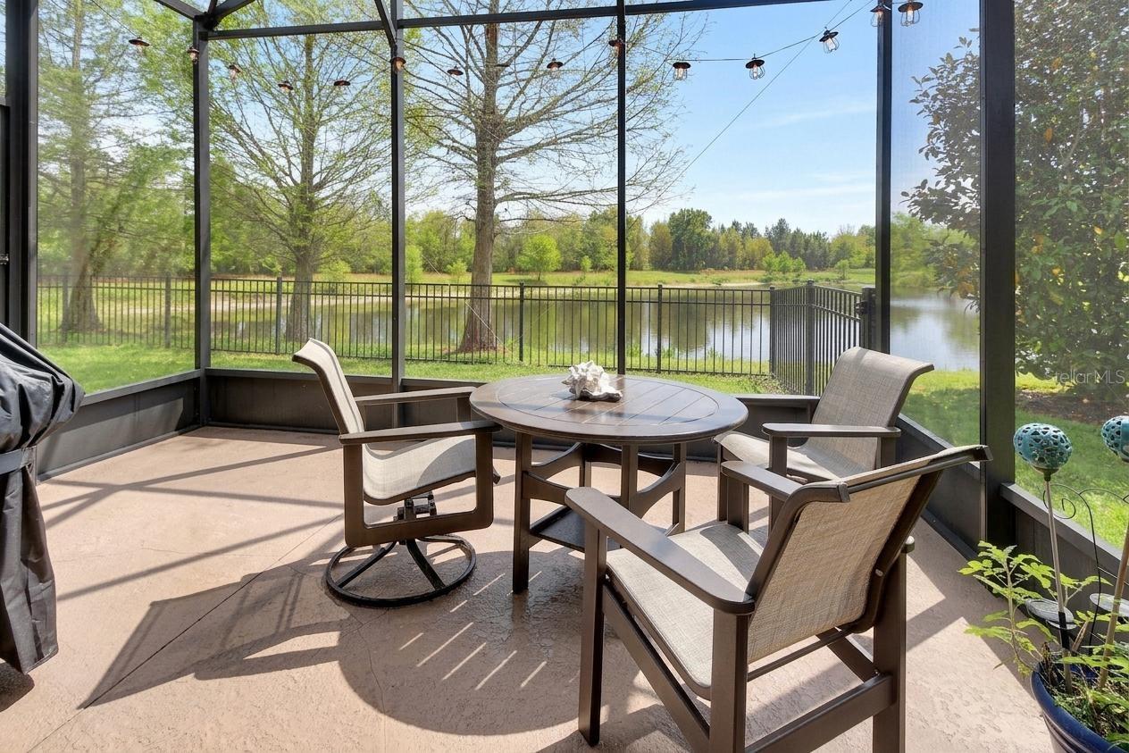 VICTORIA GARDENS - Residential