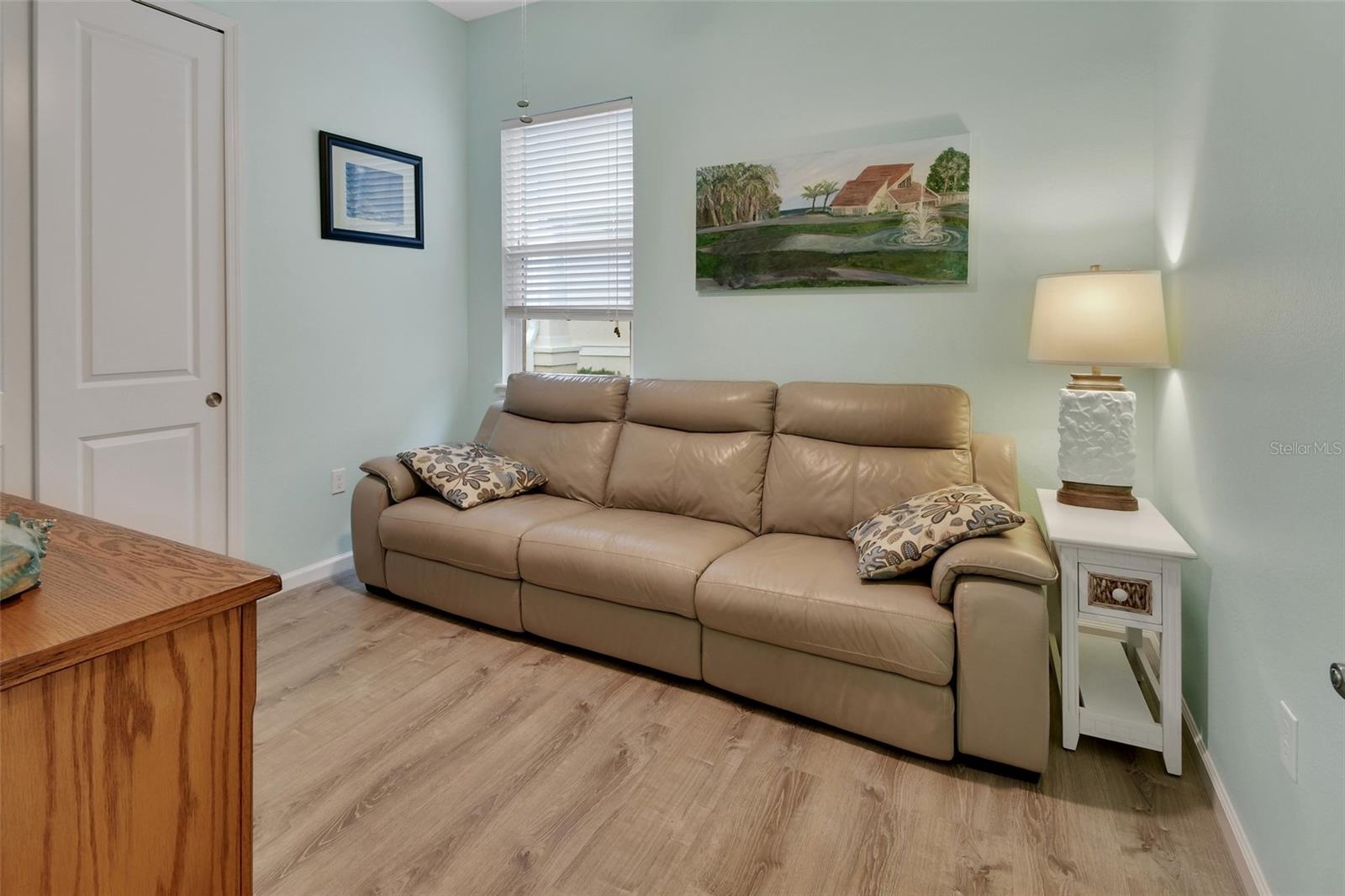 VICTORIA GARDENS - Residential