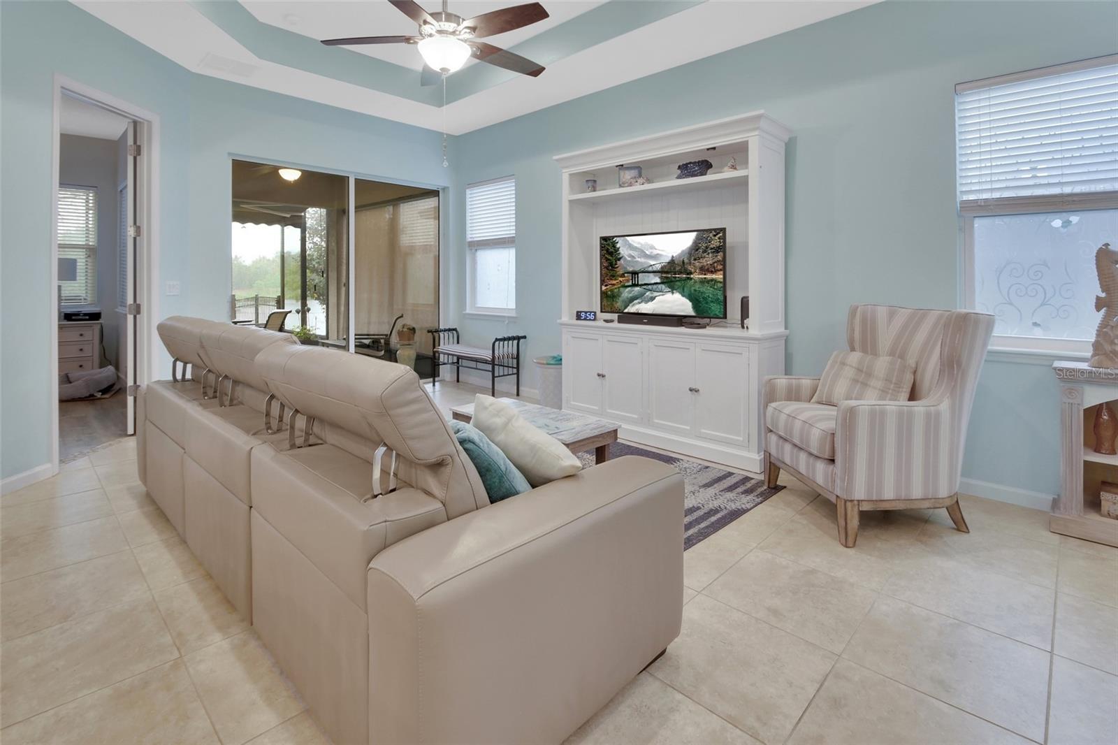 VICTORIA GARDENS - Residential