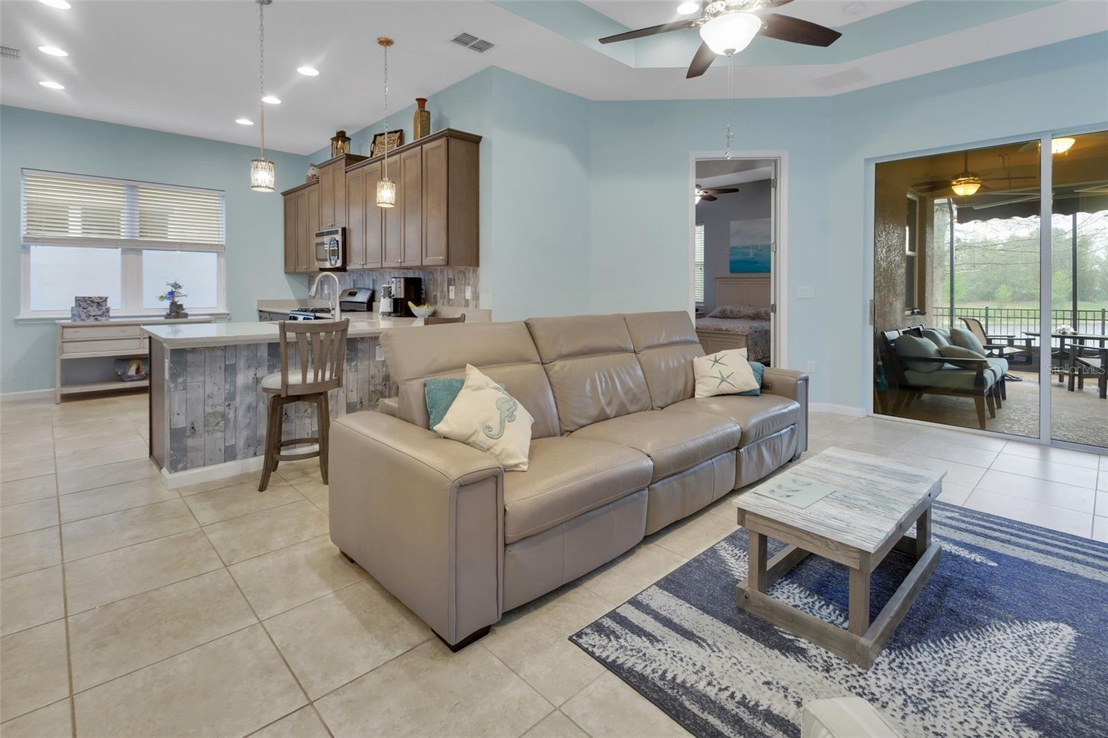 VICTORIA GARDENS - Residential