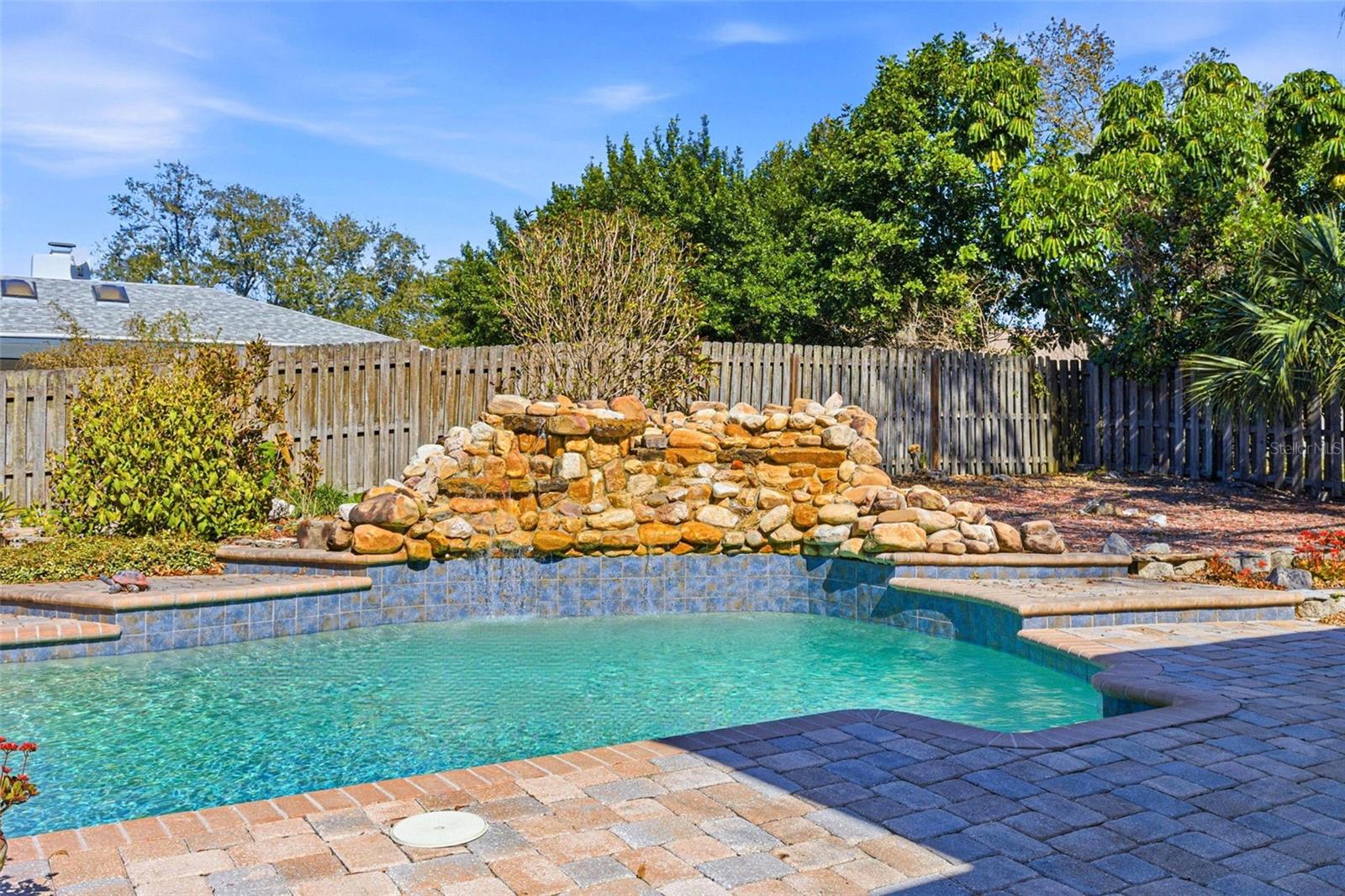 WESTLAKE VILLAGE SEC II - Residential