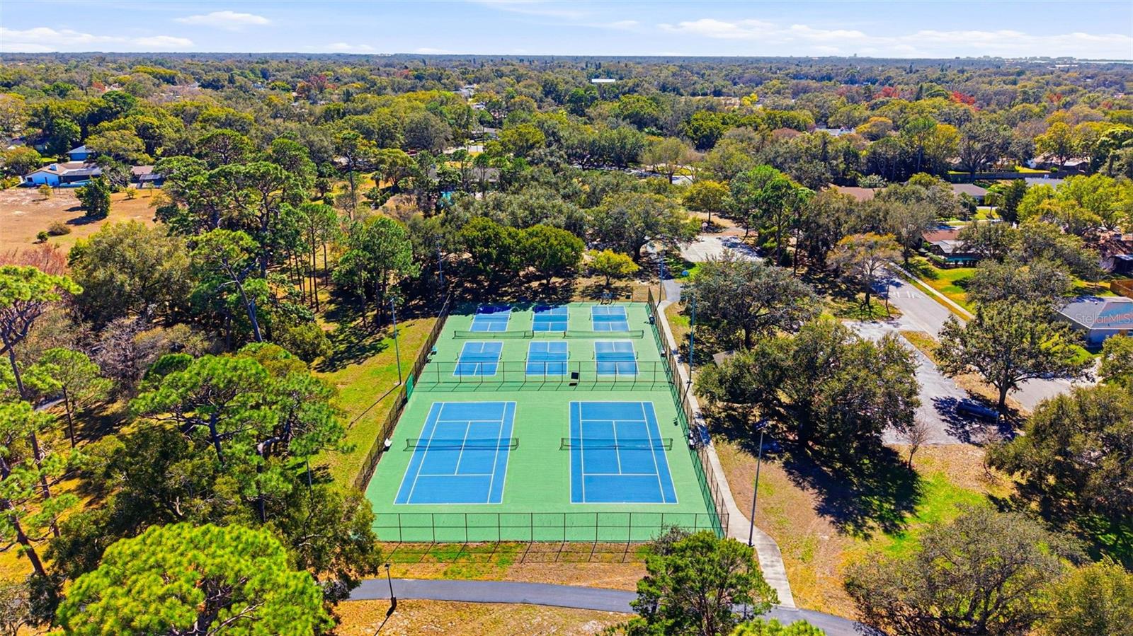 WESTLAKE VILLAGE SEC II - Residential