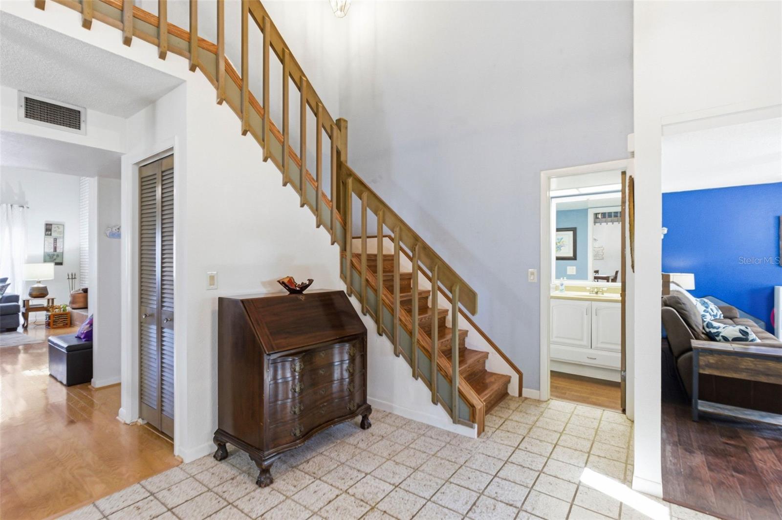 WESTLAKE VILLAGE SEC II - Residential