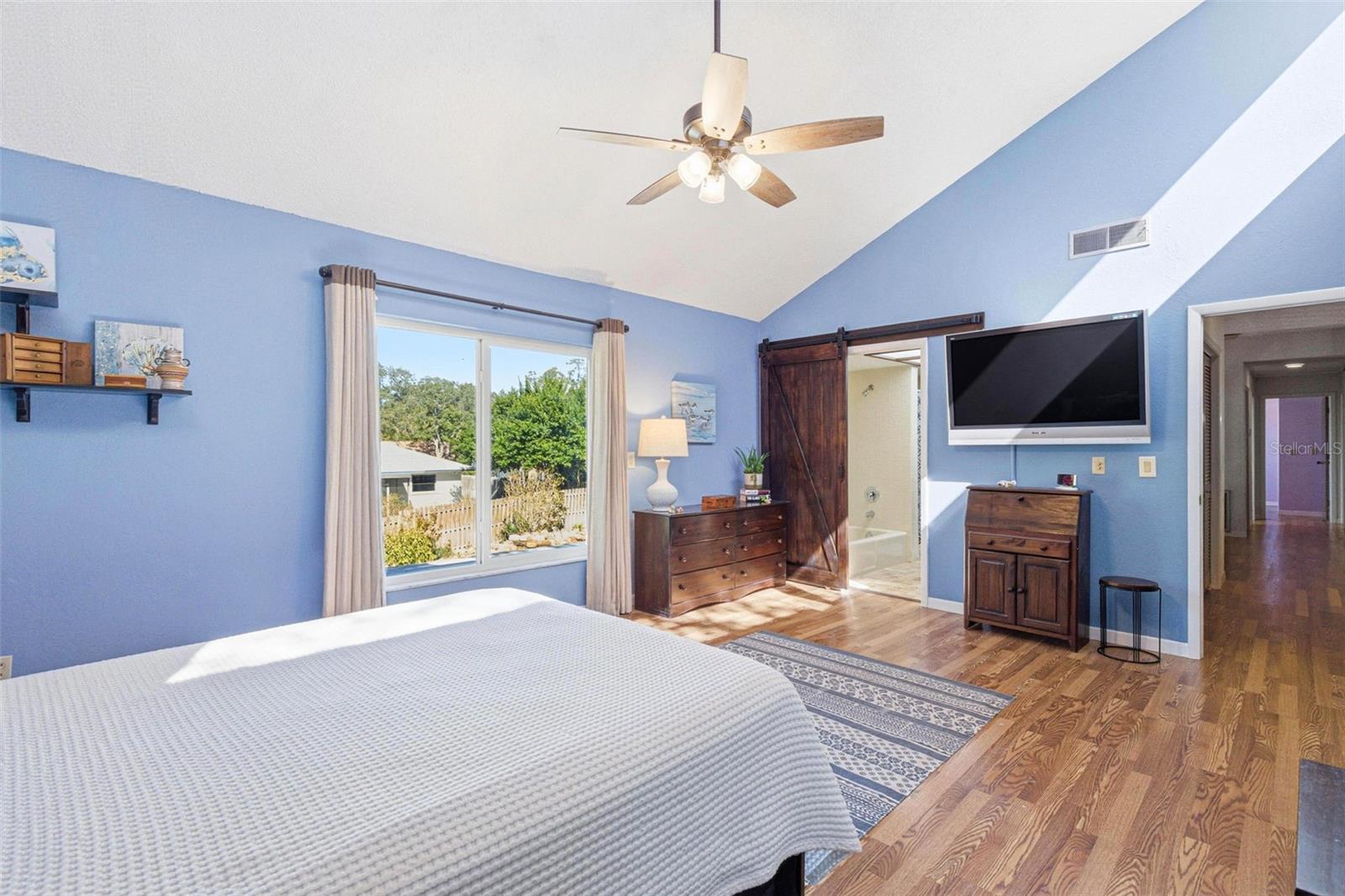 WESTLAKE VILLAGE SEC II - Residential