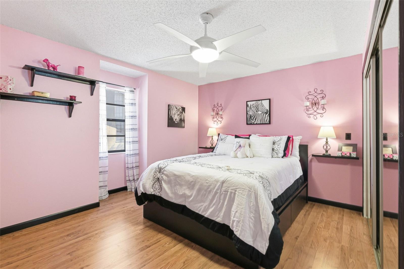 WESTLAKE VILLAGE SEC II - Residential