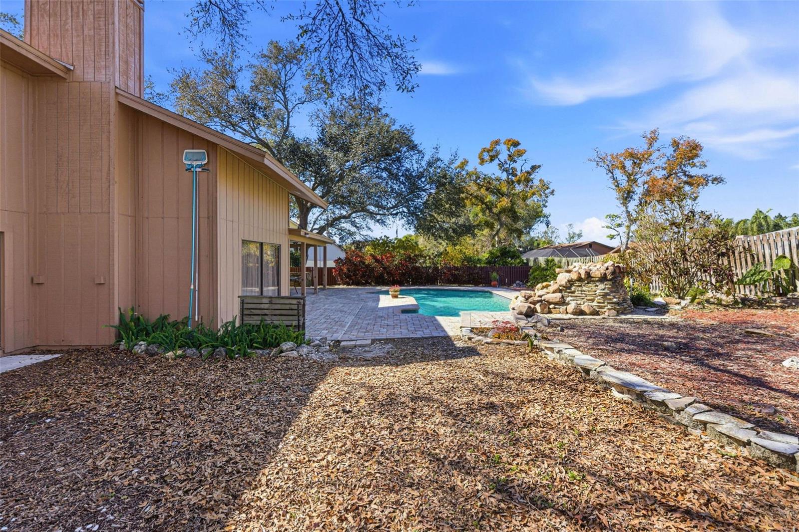 WESTLAKE VILLAGE SEC II - Residential