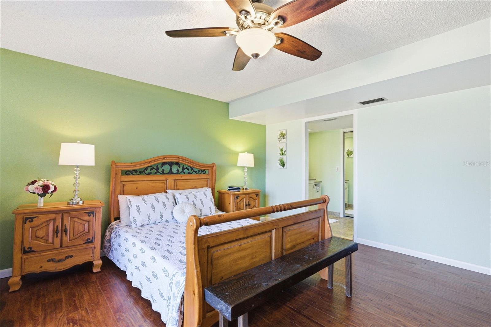 WESTLAKE VILLAGE SEC II - Residential