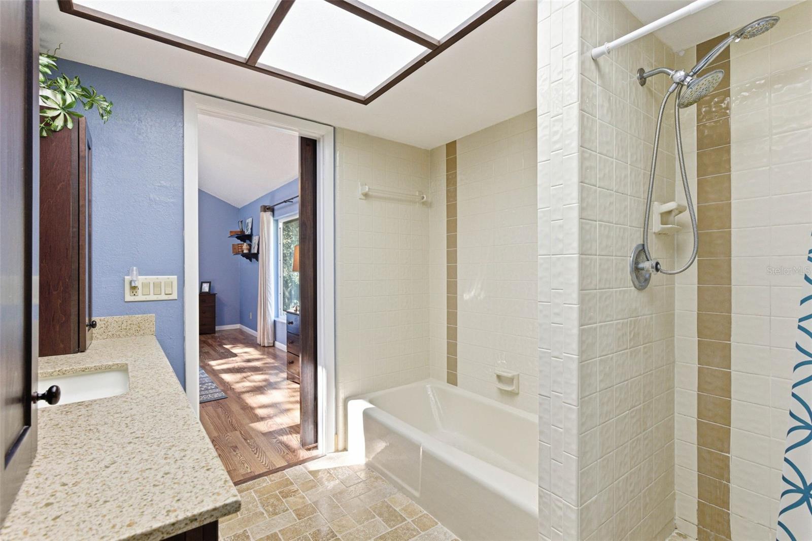 WESTLAKE VILLAGE SEC II - Residential