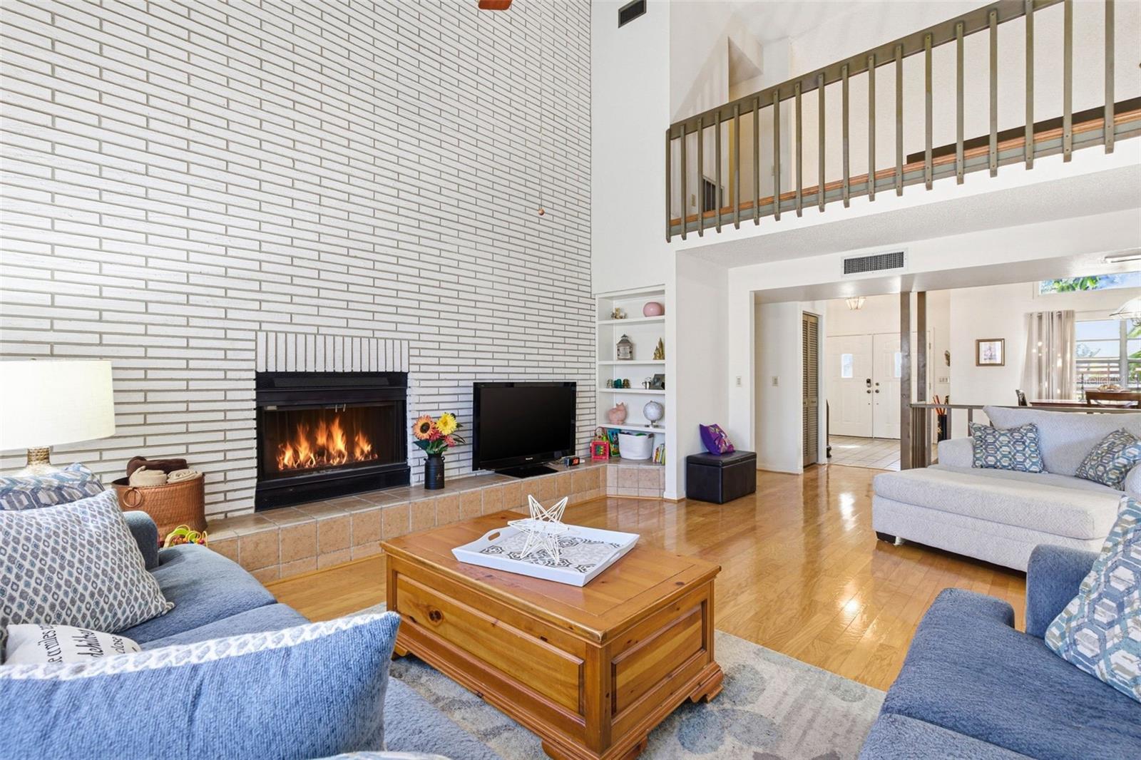 WESTLAKE VILLAGE SEC II - Residential