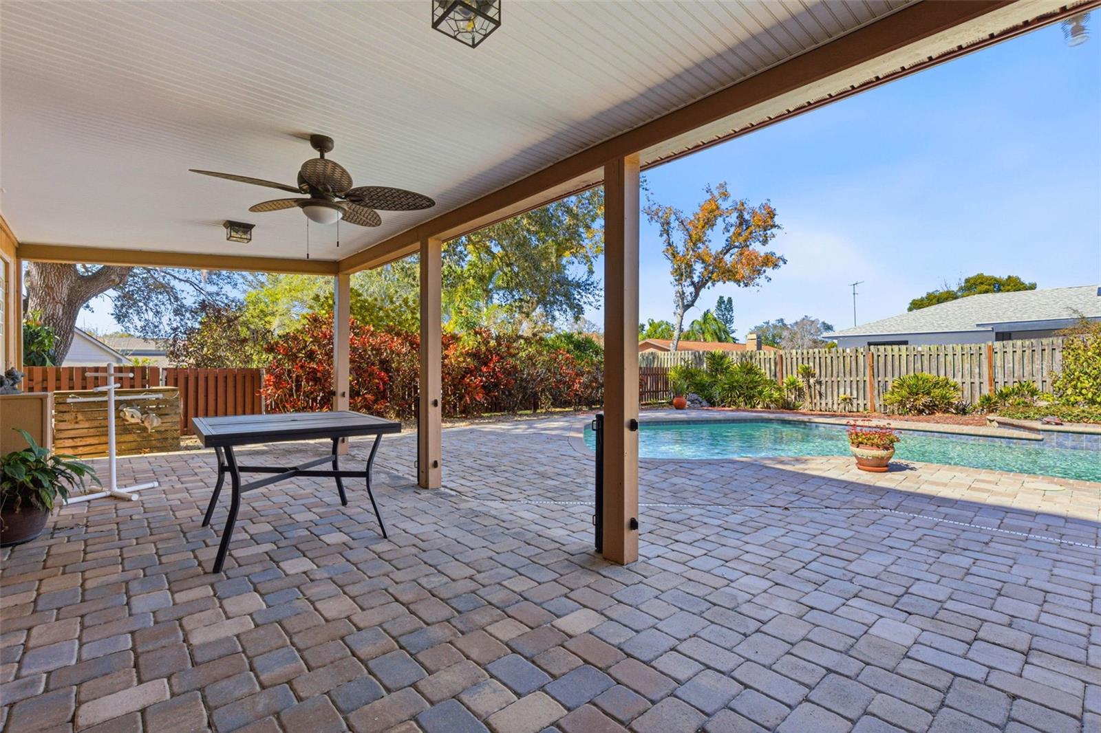 WESTLAKE VILLAGE SEC II - Residential