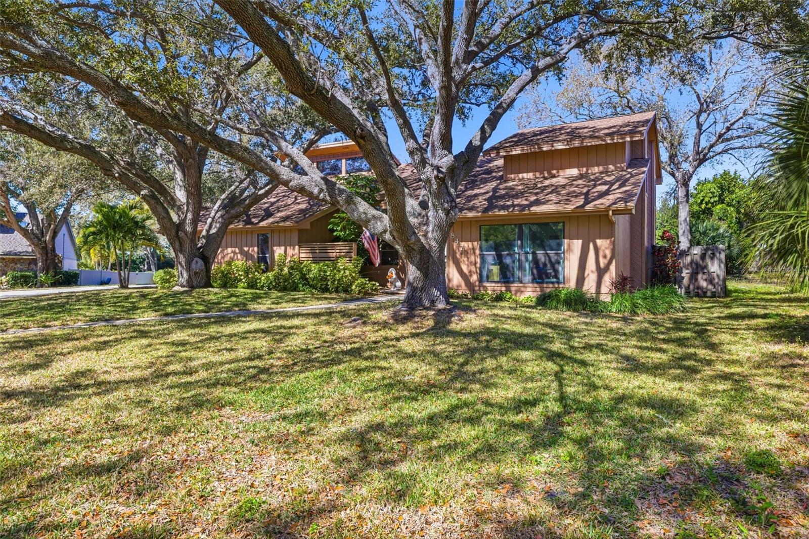 WESTLAKE VILLAGE SEC II - Residential