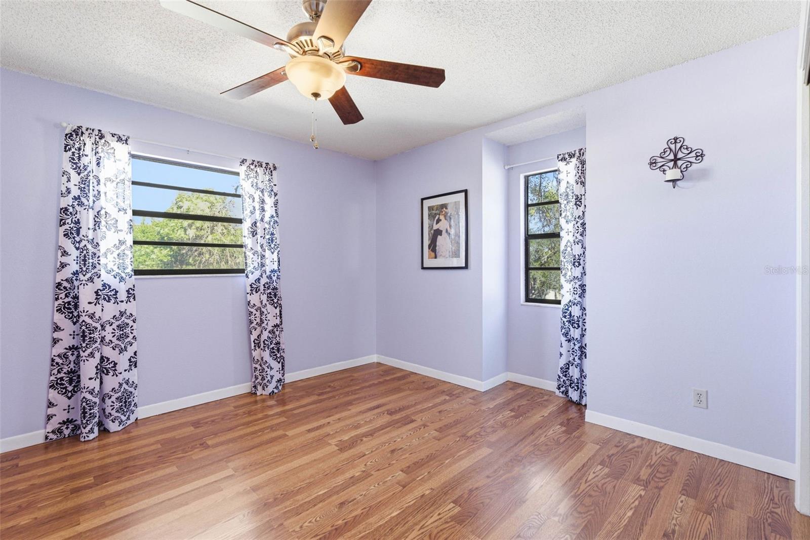 WESTLAKE VILLAGE SEC II - Residential