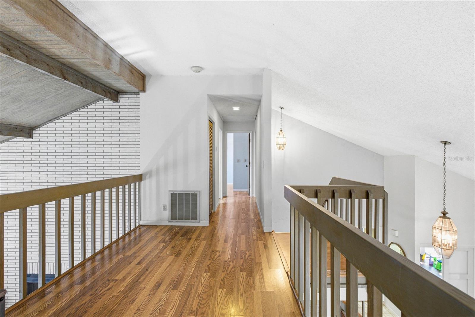 WESTLAKE VILLAGE SEC II - Residential