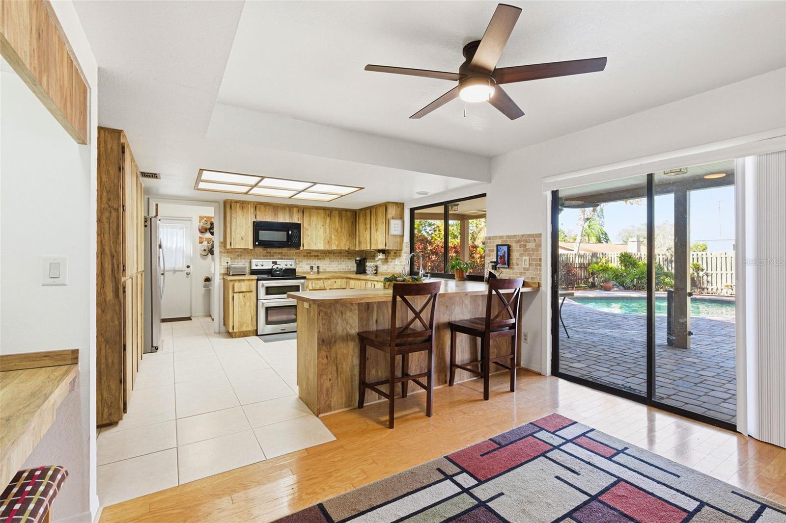 WESTLAKE VILLAGE SEC II - Residential