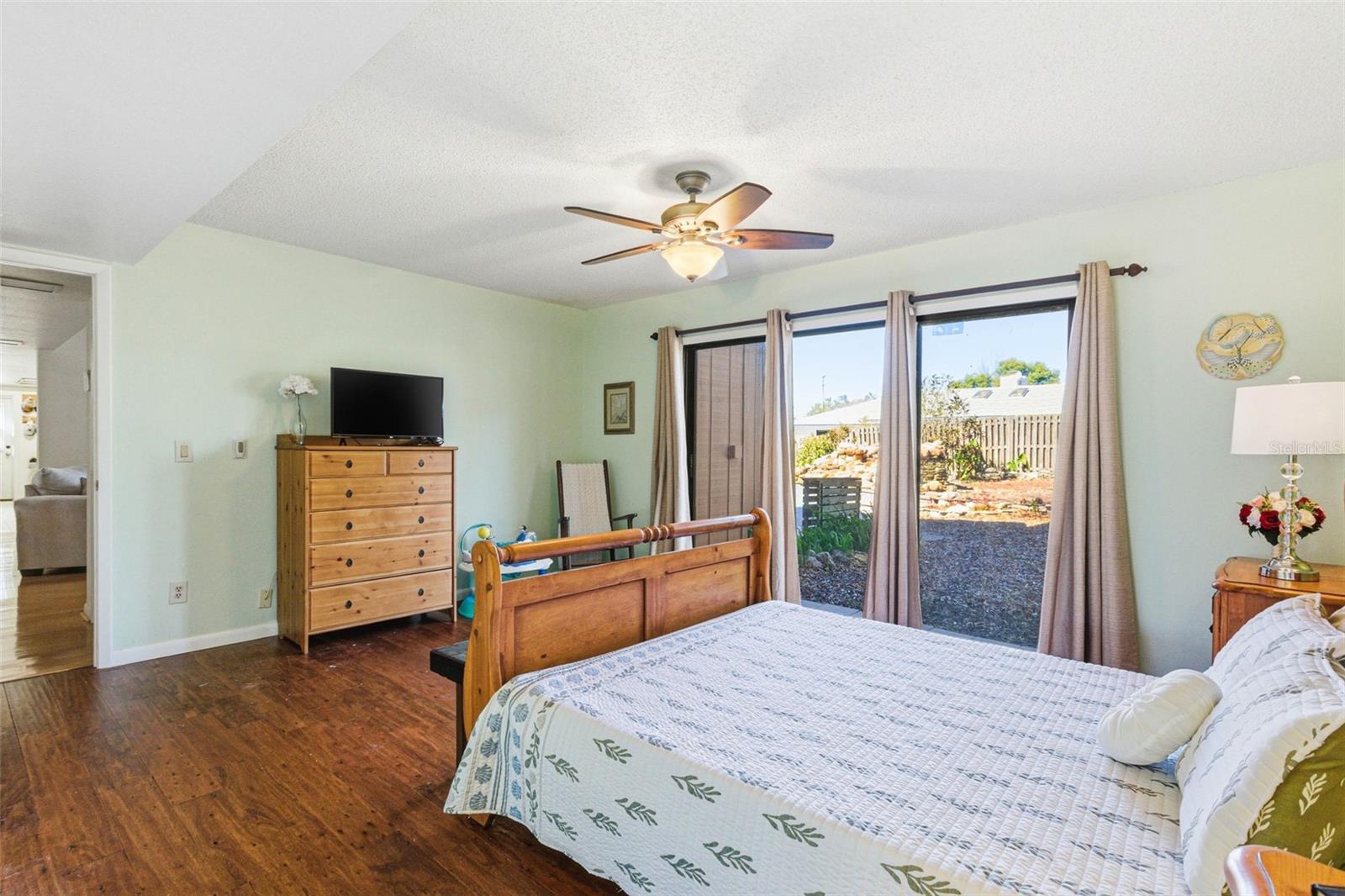 WESTLAKE VILLAGE SEC II - Residential