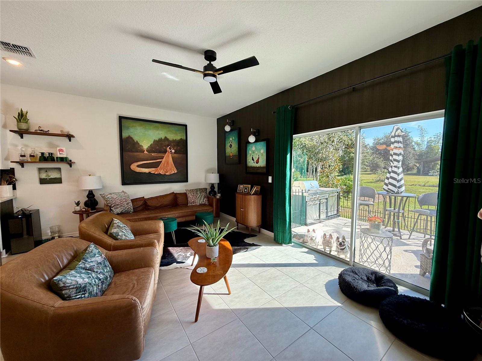 RIVERFRONT ESTS SOUTH - Residential