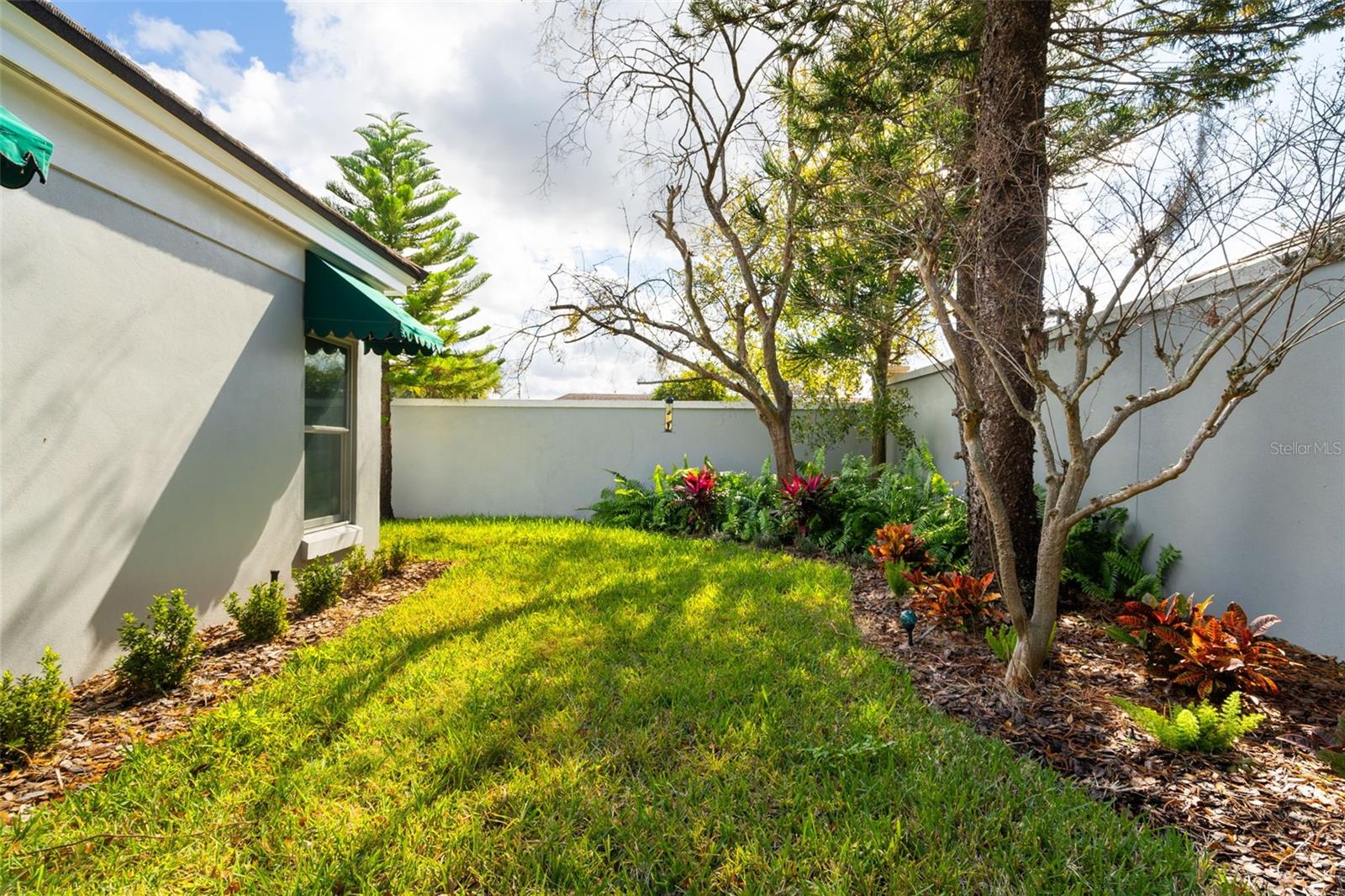 BAY HILL VILLAGE SOUTH & EAST CONDO - Residential