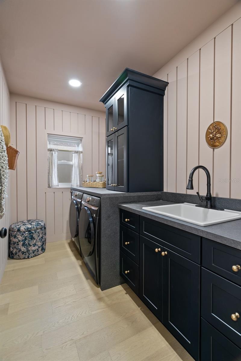 BAY HILL VILLAGE SOUTH & EAST CONDO - Residential