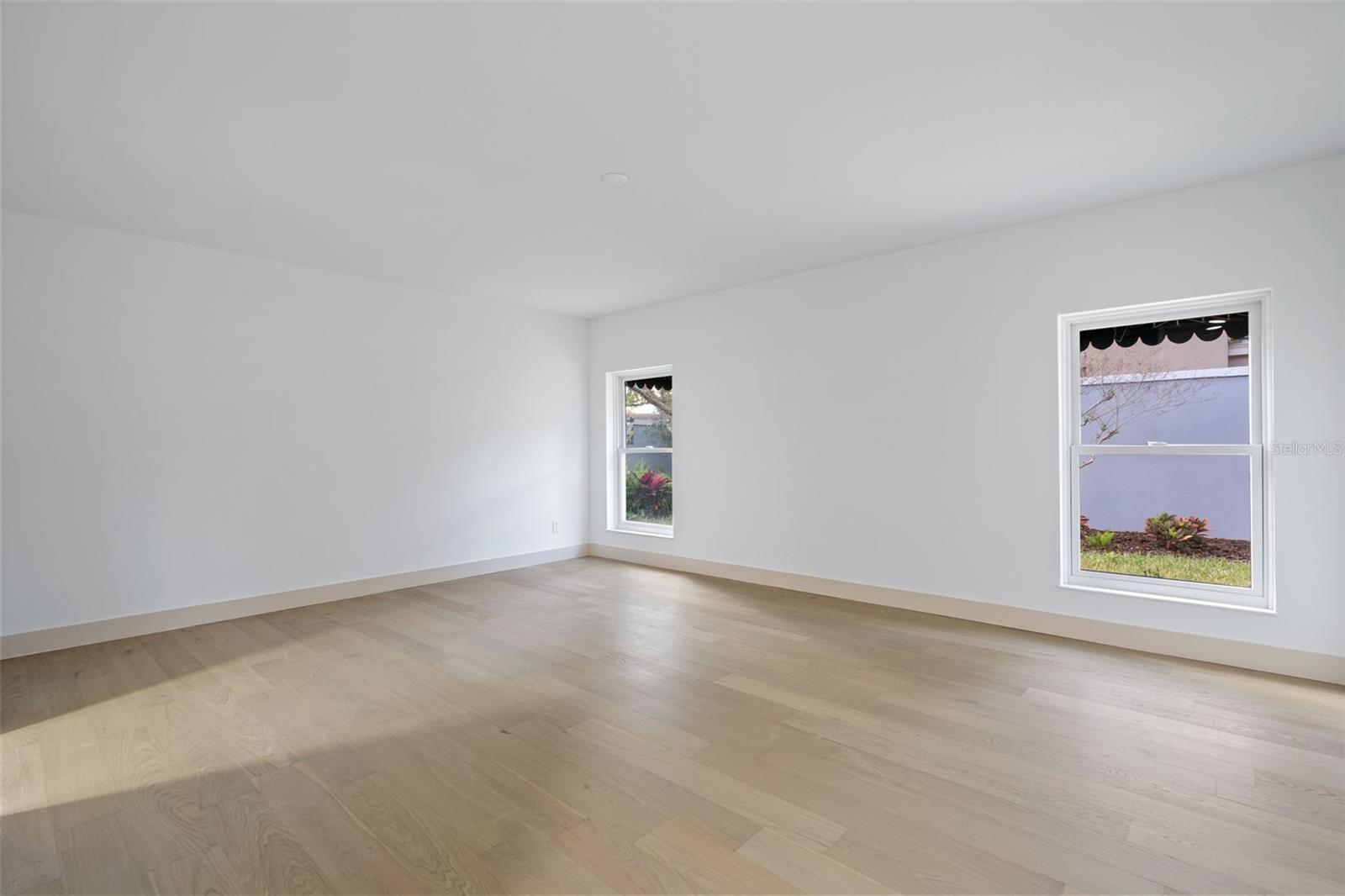 BAY HILL VILLAGE SOUTH & EAST CONDO - Residential