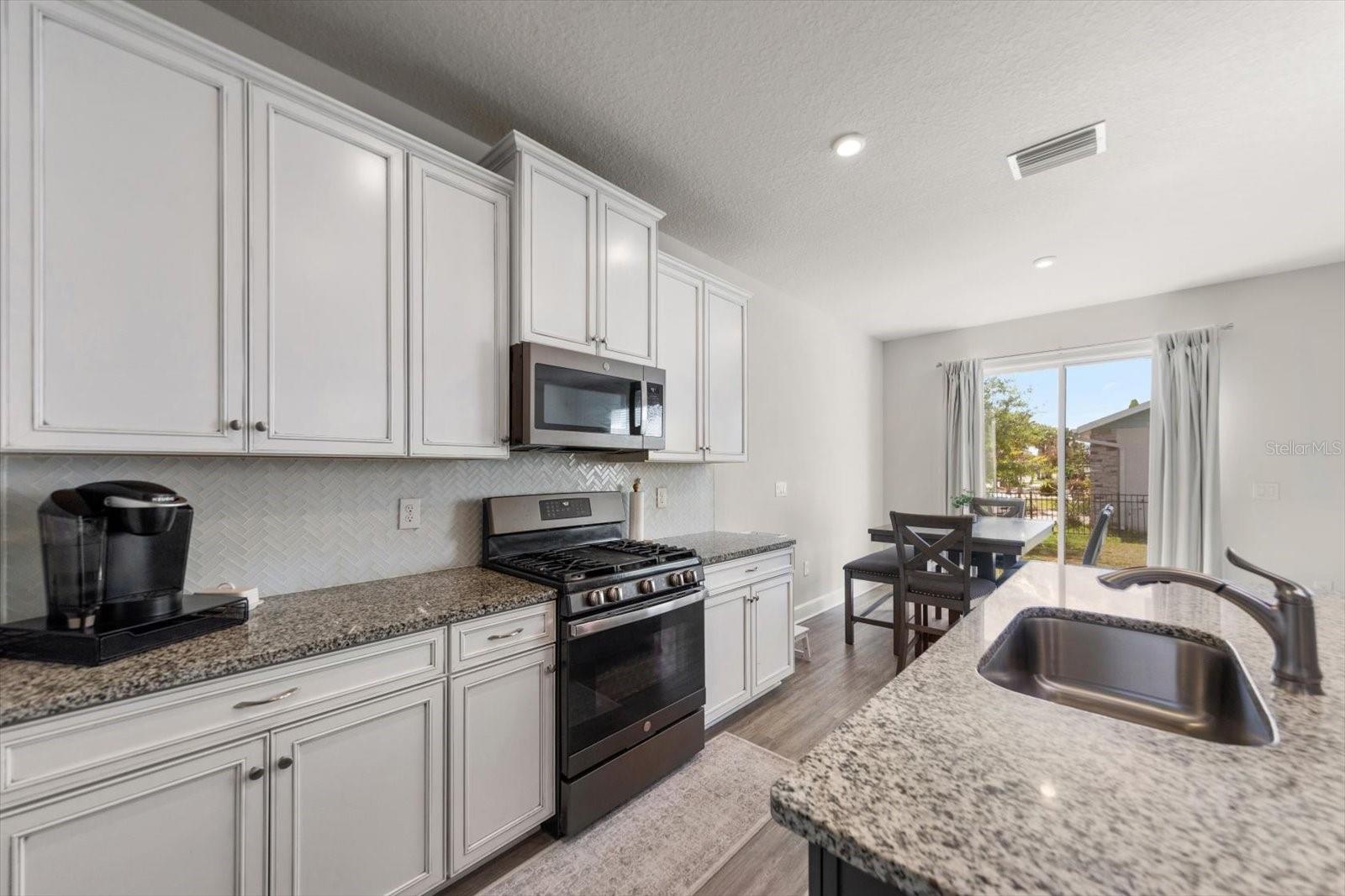 LUCAYA LAKE CLUB PH 4B - Residential