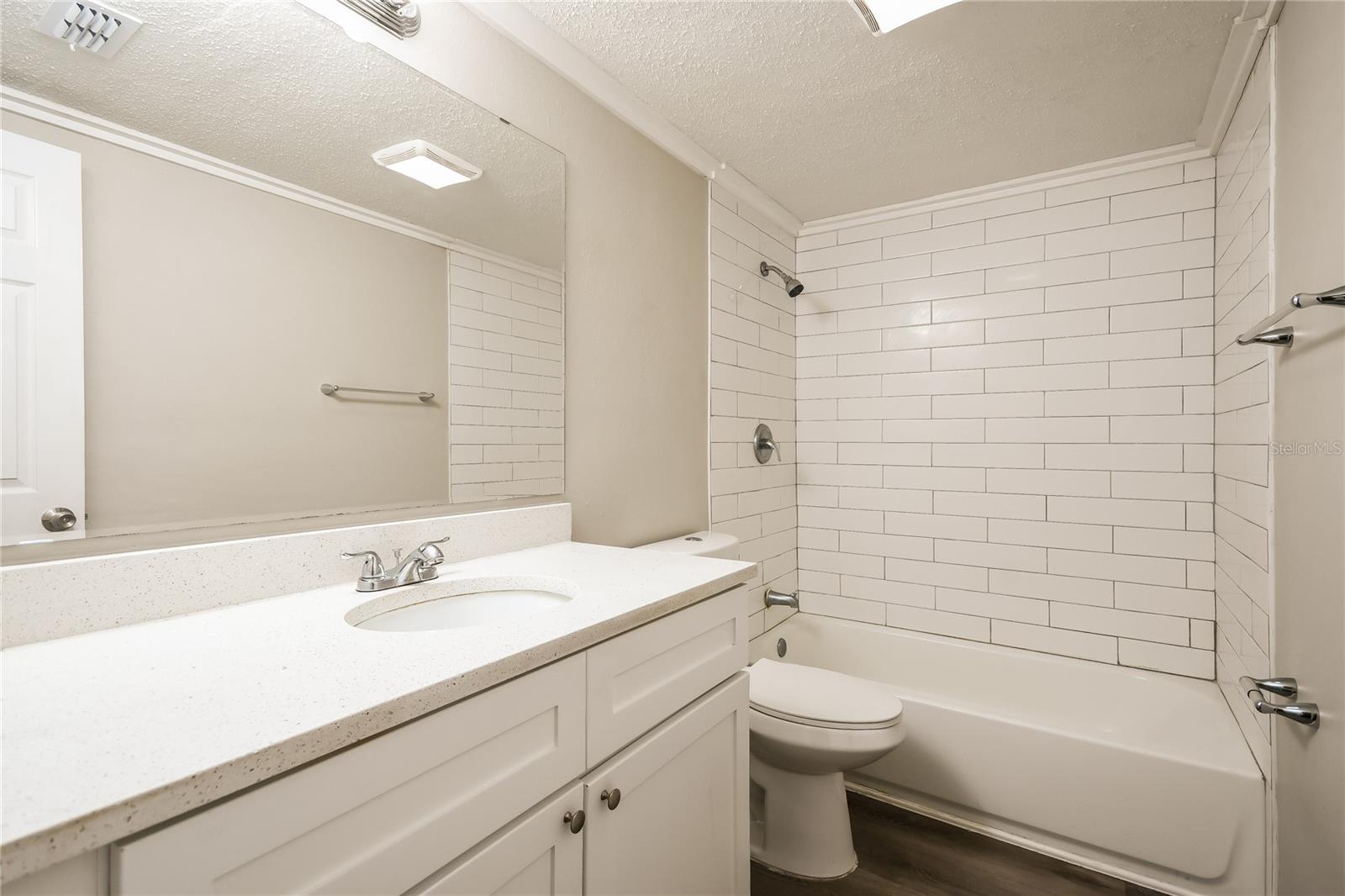 EULA VISTA - Residential Lease