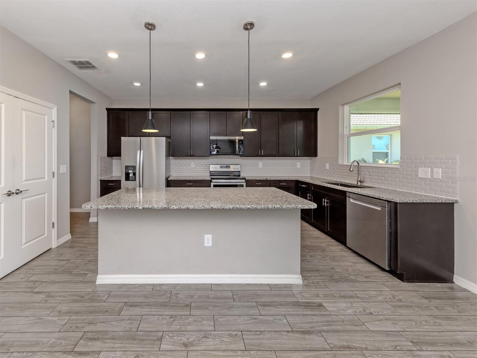 STONEYBROOK AT VENICE - Residential