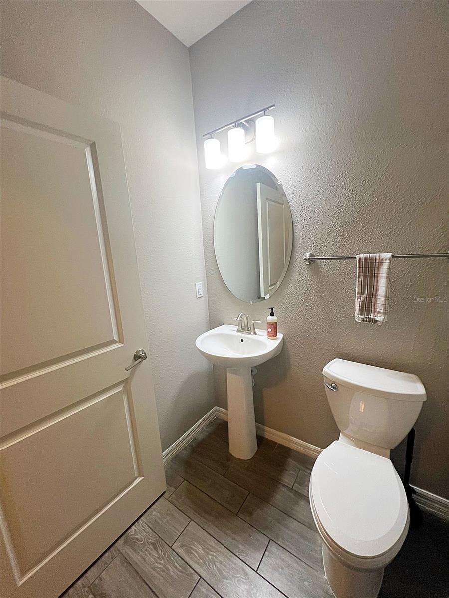 STONEYBROOK AT VENICE - Residential