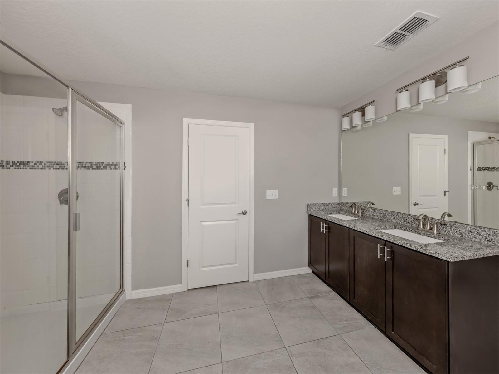 STONEYBROOK AT VENICE - Residential