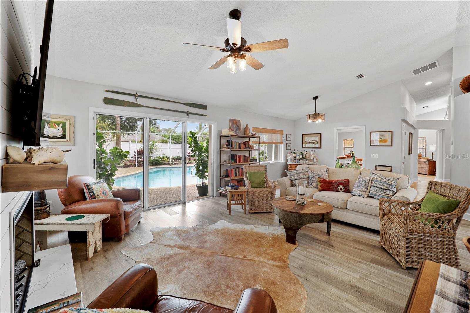 DEERWOOD REP BLK 20 PINE LAKES GOLF COURSE - Residential