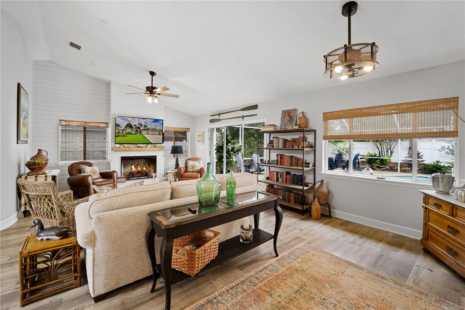 DEERWOOD REP BLK 20 PINE LAKES GOLF COURSE - Residential
