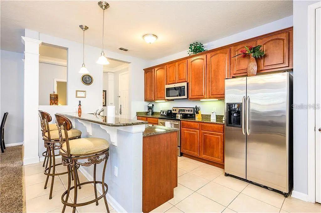 5037 SHOREWAY LOOP 10602