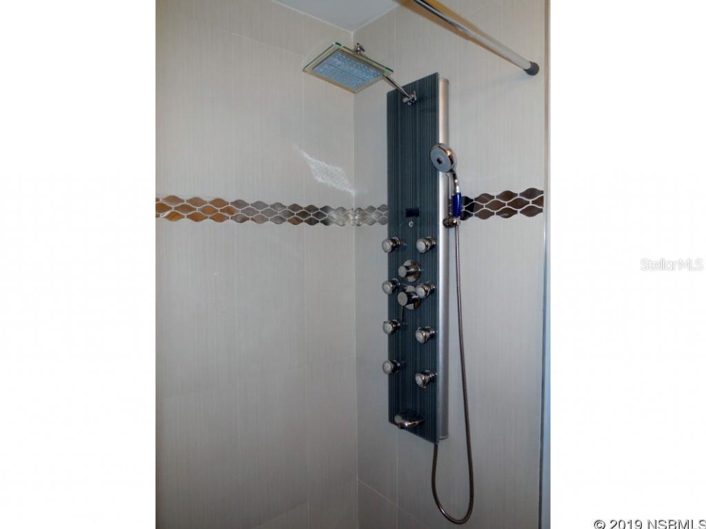 Florida Shores 01 - Residential