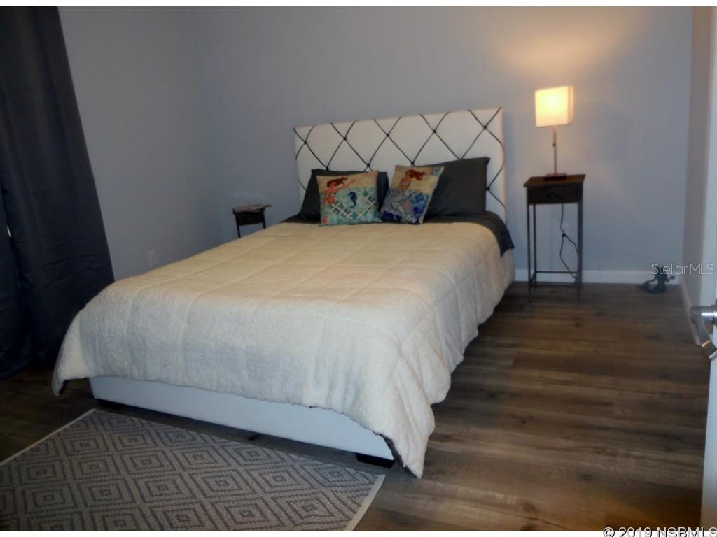 Florida Shores 01 - Residential