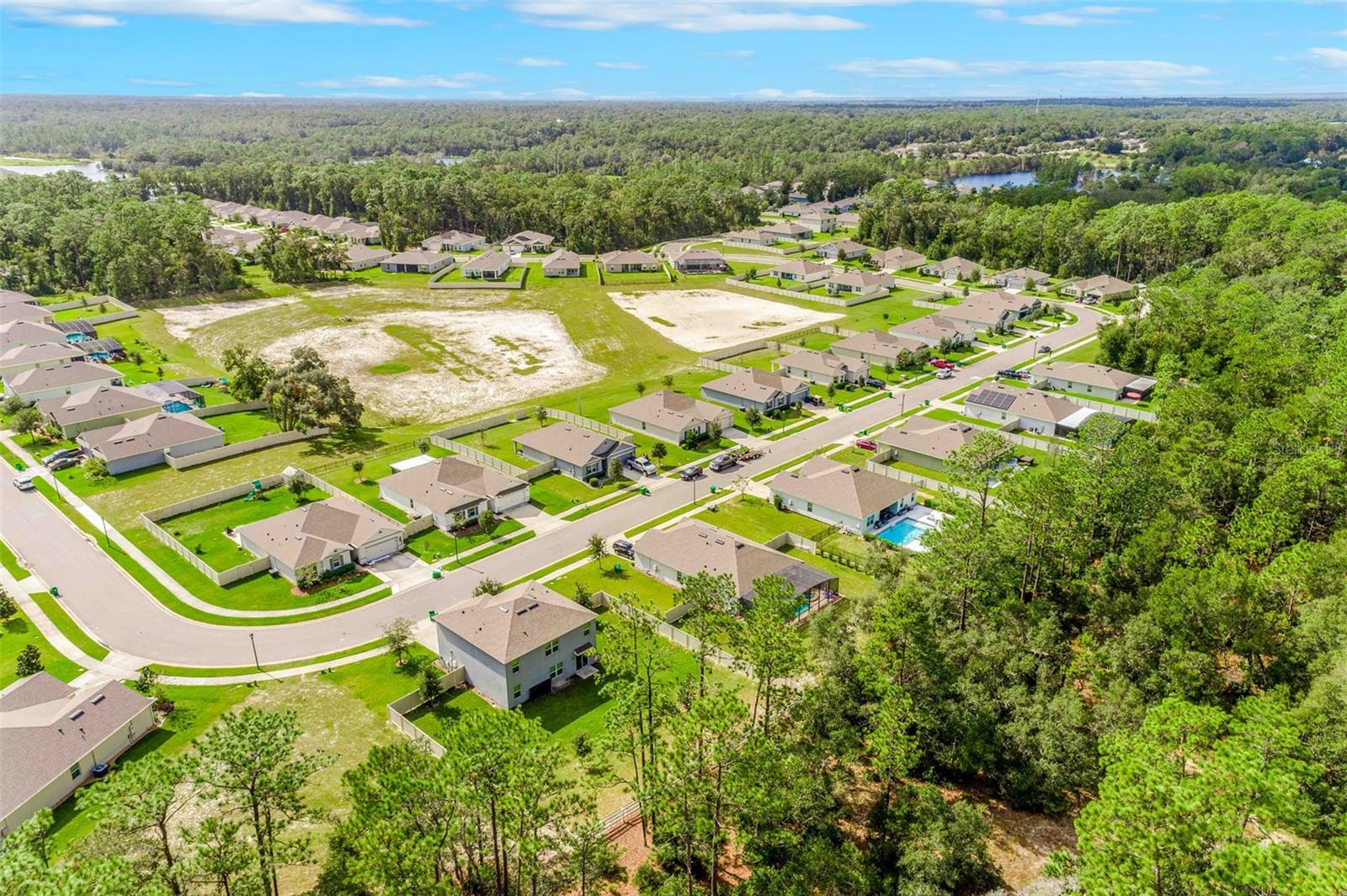 HUNTINGTON DOWN - Residential