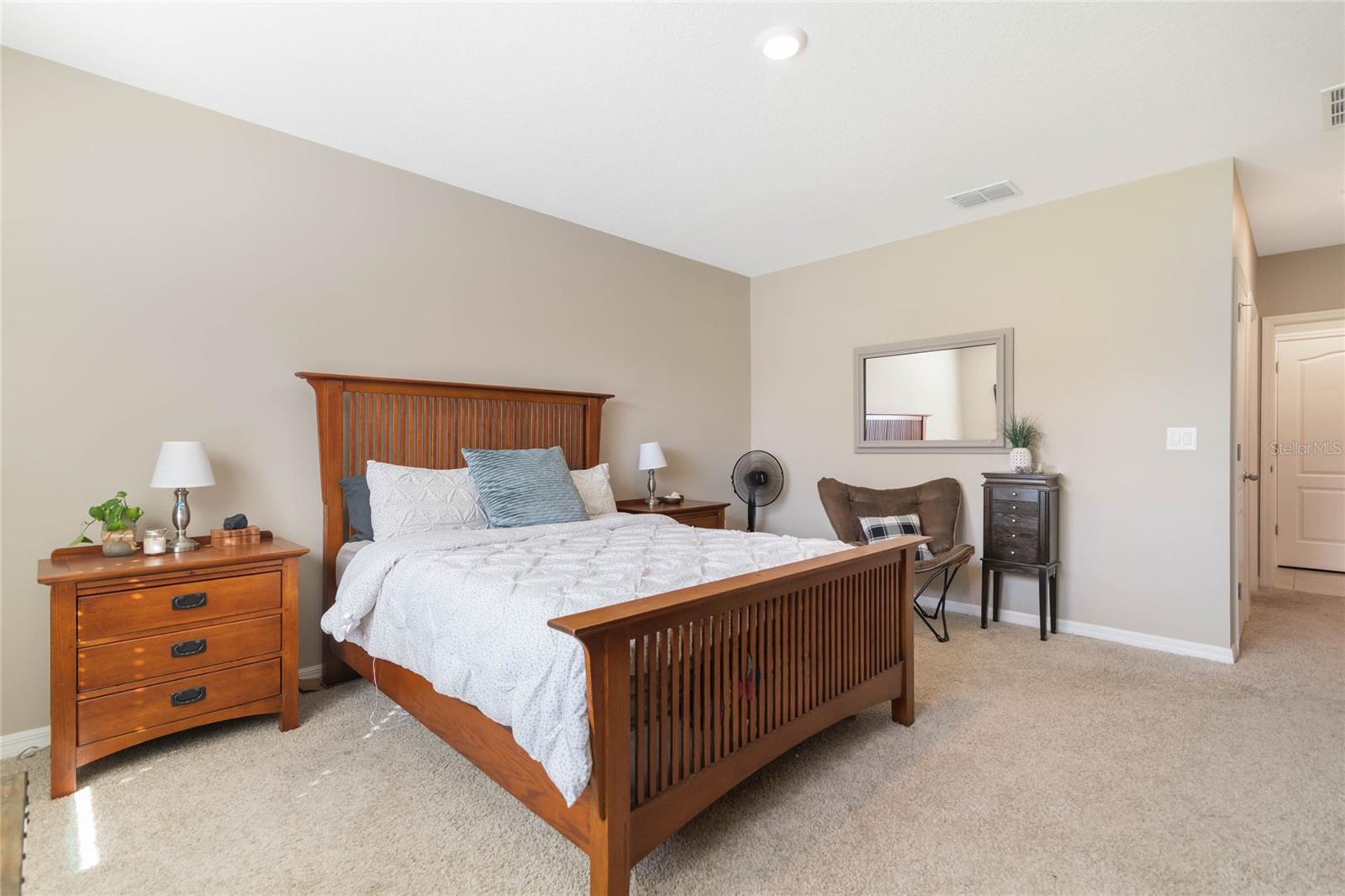 HUNTINGTON DOWN - Residential