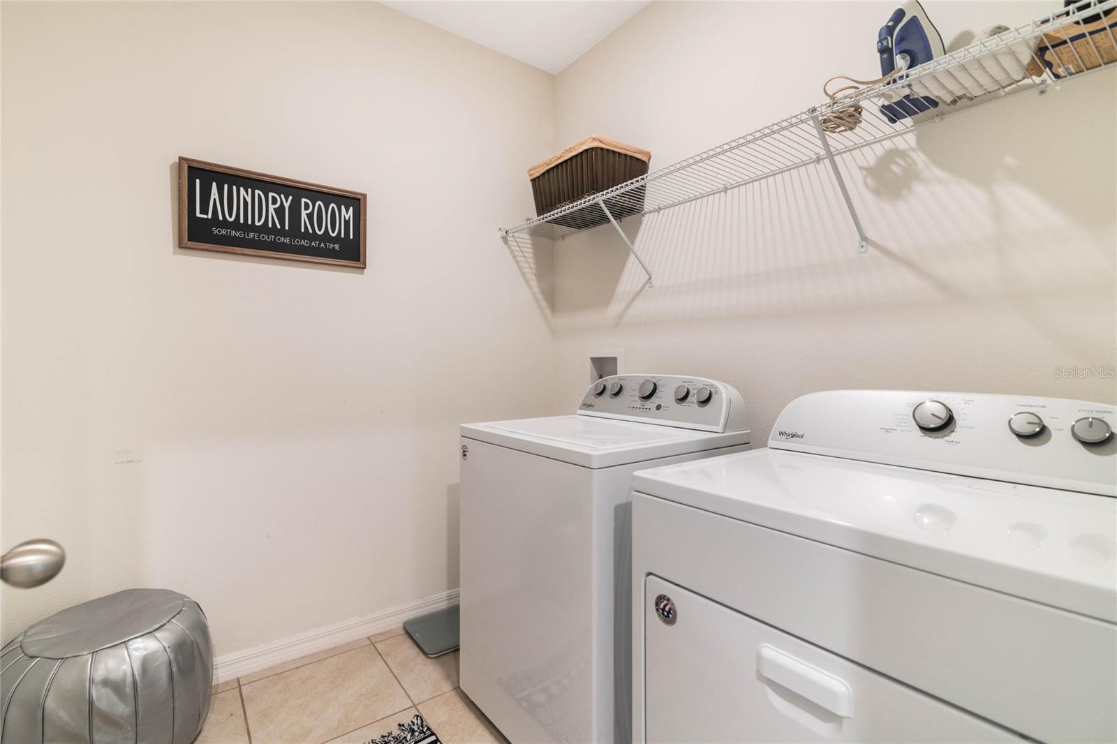 HUNTINGTON DOWN - Residential